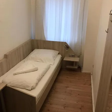 Kölner Pension-2